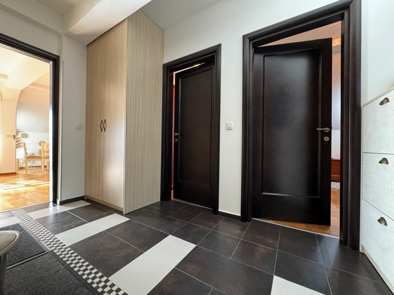 Penthouse Apartment for Sale in Budva – Prime Location, Montenegro – MRENB111