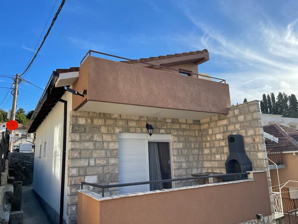 Townhouse for Sale in Sutomore Bar – 48 m² with Land, Montenegro – MREALE140