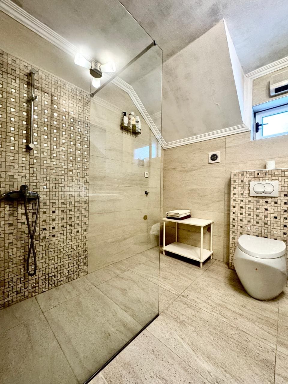 Studio Apartment for Sale in Budva | 1 High-Yield 32m² Rental Asset, Montenegro – MRENB113