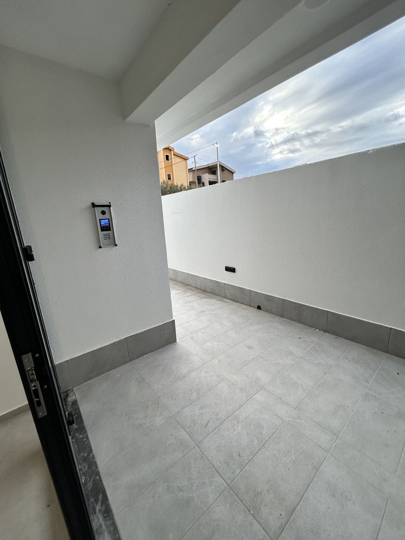 New 1-Bedroom Apartment for Sale in Šušanj Bar  | 40m² + 18m² Private Outdoor Area, Montenegro – MRE