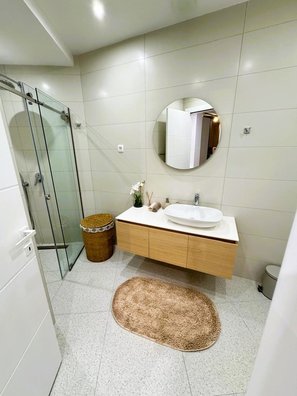 1-Bedroom Apartment in Vuelo Sobre Bečići | 54m² with Private Yard, Montenegro – MREMR-02