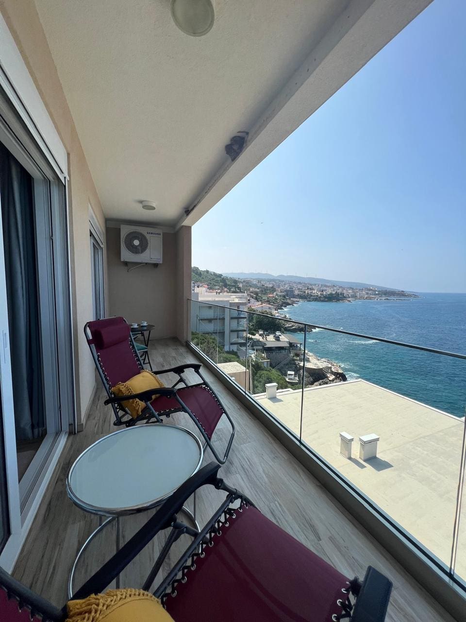 Furnished 2-Bedroom Waterfront Residence — Pool, Private Beach & Parking, 5 km from Bar, Montenegro – MRENB116