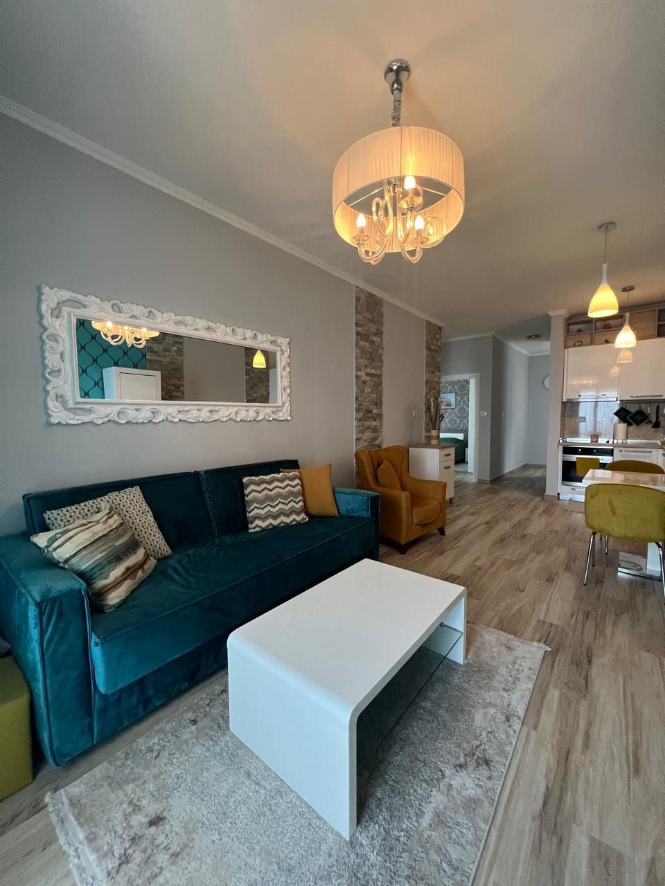 Furnished 2-Bedroom Waterfront Residence — Pool, Private Beach & Parking, 5 km from Bar, Montenegro – MRENB116