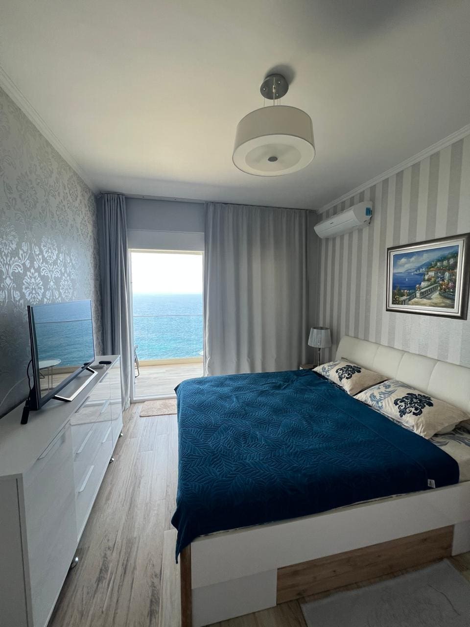 Furnished 2-Bedroom Waterfront Residence — Pool, Private Beach & Parking, 5 km from Bar, Montenegro – MRENB116