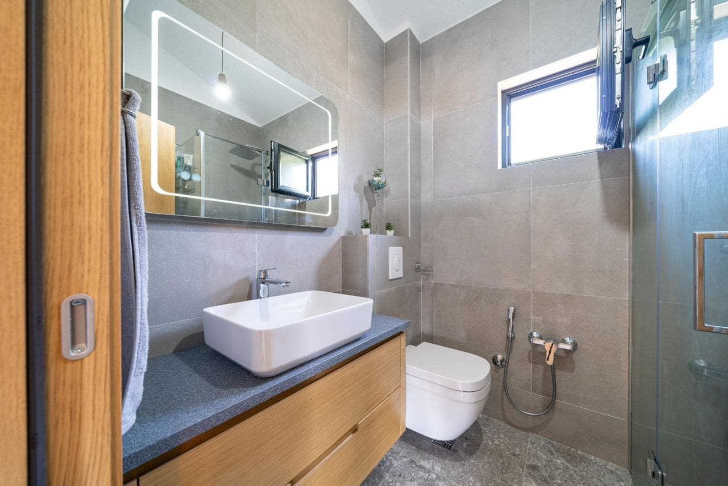 Apartment for Sale in Tivat — Top Floor, Sea View & 3 Private Parking Spaces, Montenegro – MREMB12