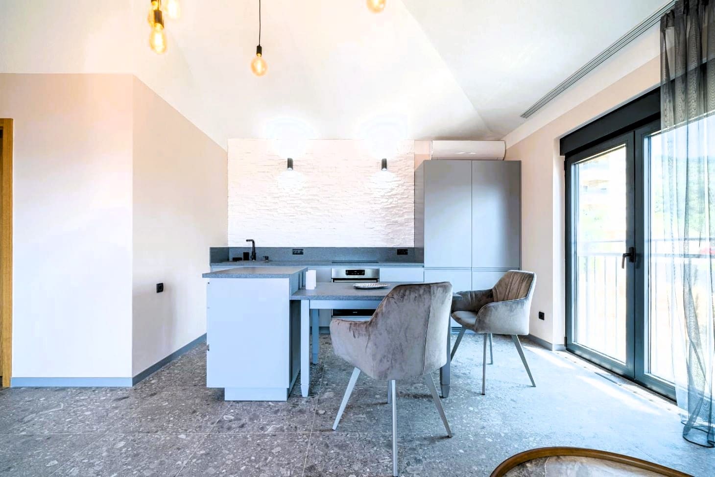 Apartment for Sale in Tivat — Top Floor, Sea View & 3 Private Parking Spaces, Montenegro – MREMB12