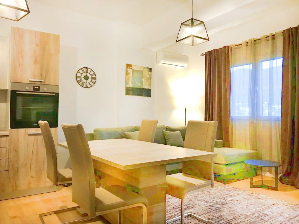 Modern 2-Bedroom Residence in TwinHouse — Bar City Center,  – MREOG-2