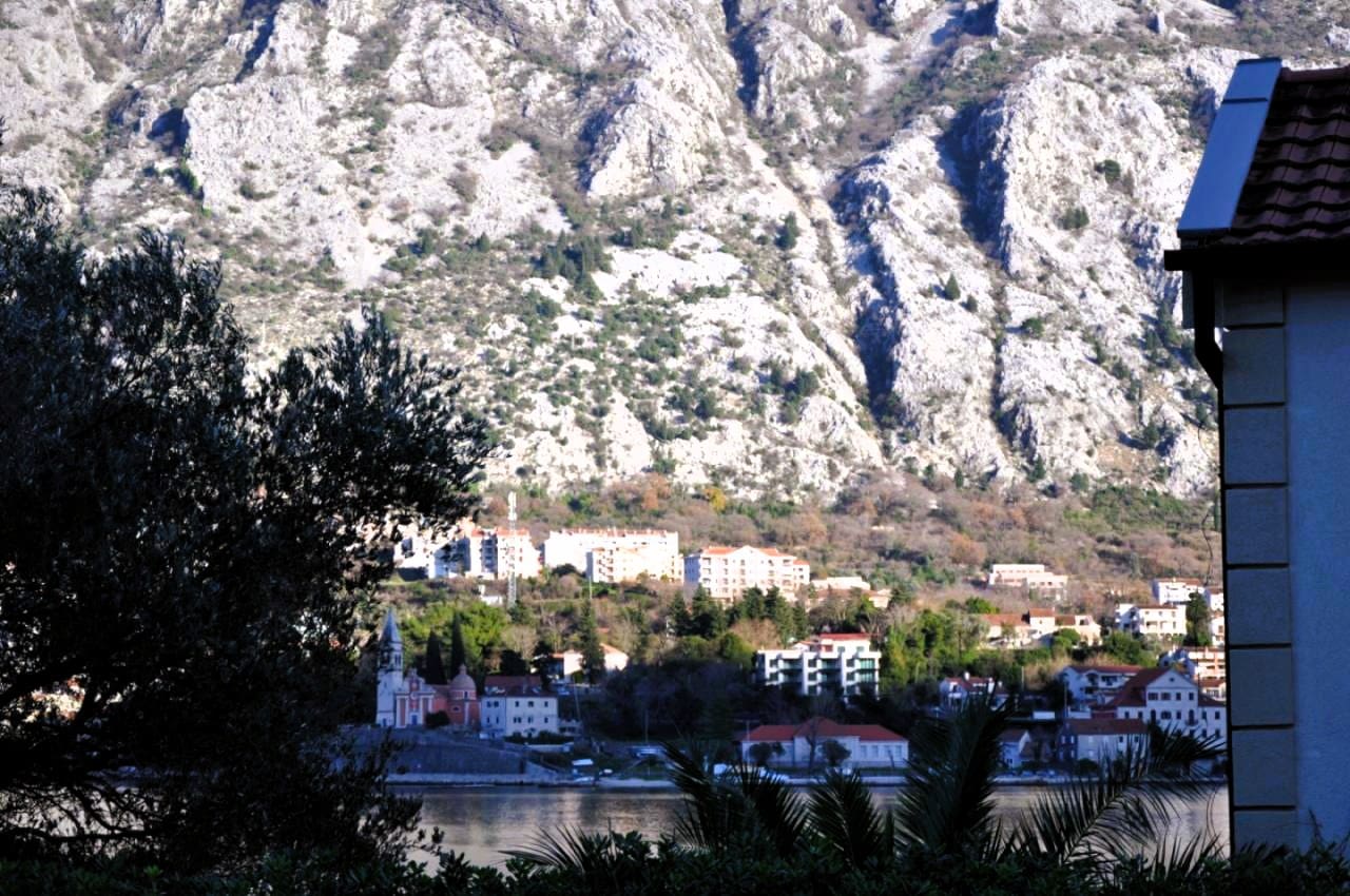 Prčanj First Line Apartment 110m² | Kotor Bay, Montenegro – MRENT-1