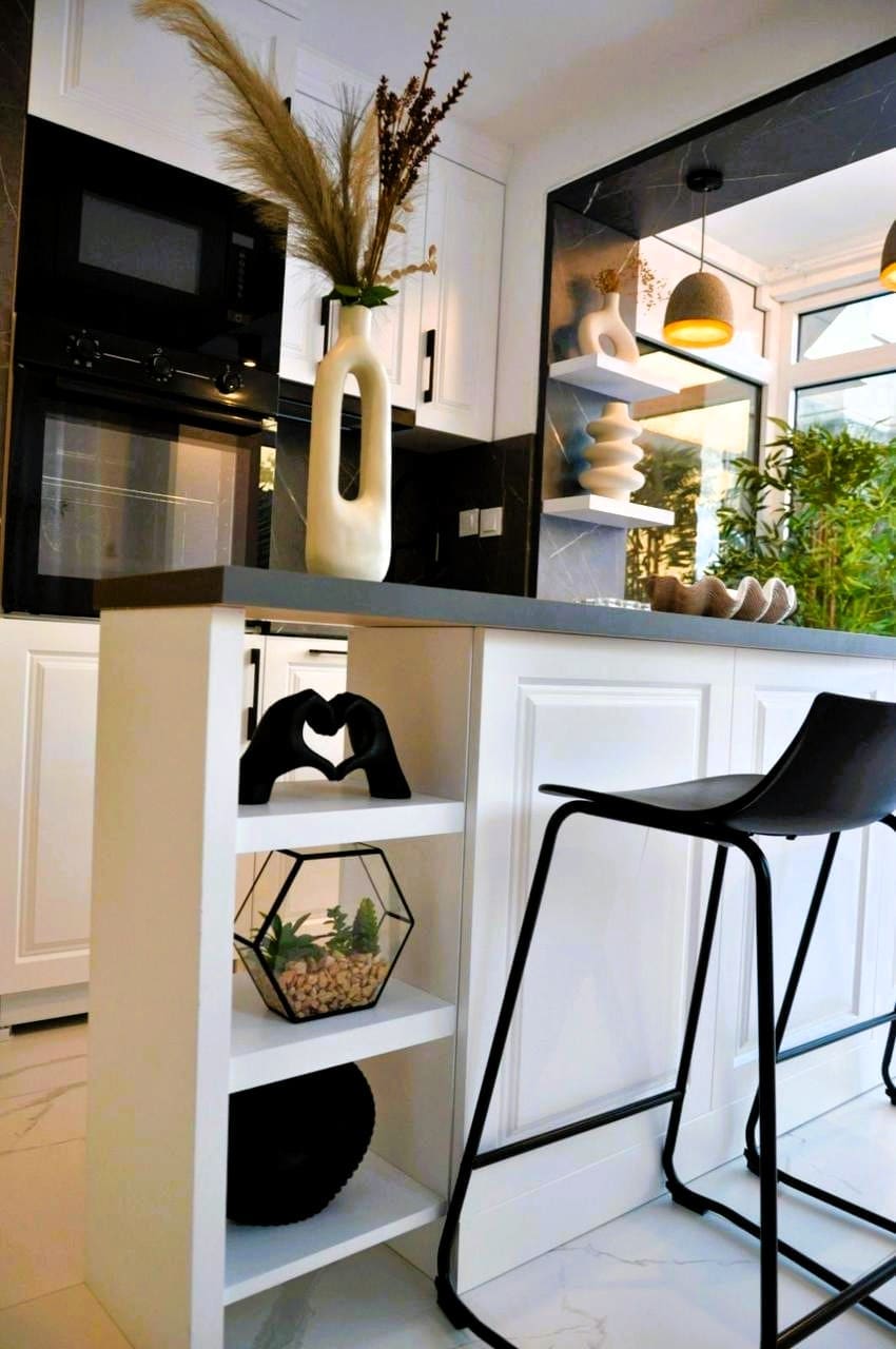 Prčanj First Line Apartment 110m² | Kotor Bay, Montenegro – MRENT-1