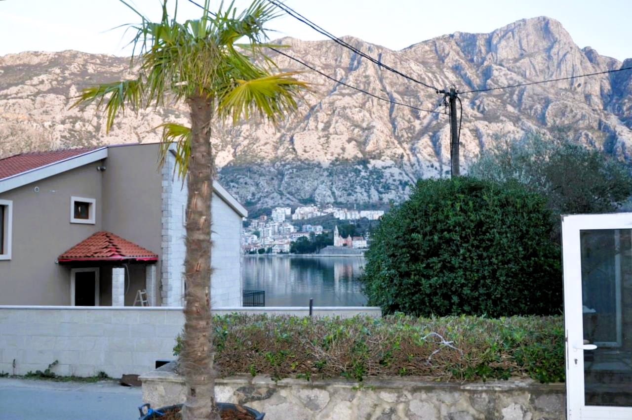 Prčanj First Line Apartment 110m² | Kotor Bay, Montenegro – MRENT-1