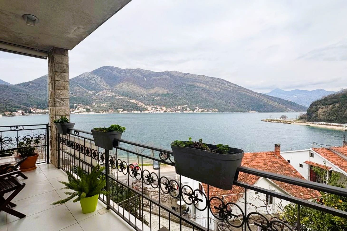 Lepetane Apartment with Sauna 180m² | Tivat Bay | 50m Beach, Montenegro – MREMB-19