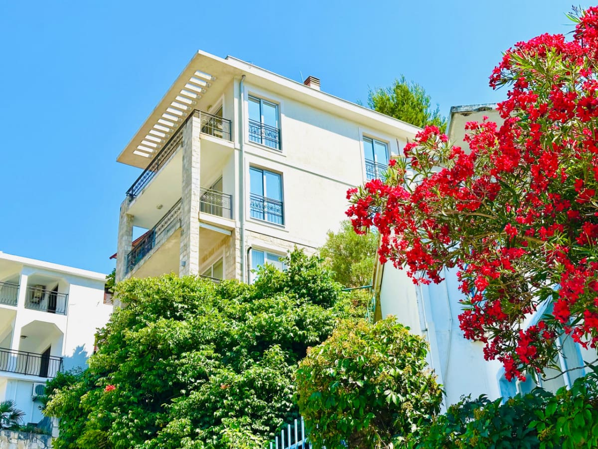 Lepetane Apartment with Sauna 180m² | Tivat Bay | 50m Beach, Montenegro – MREMB-19