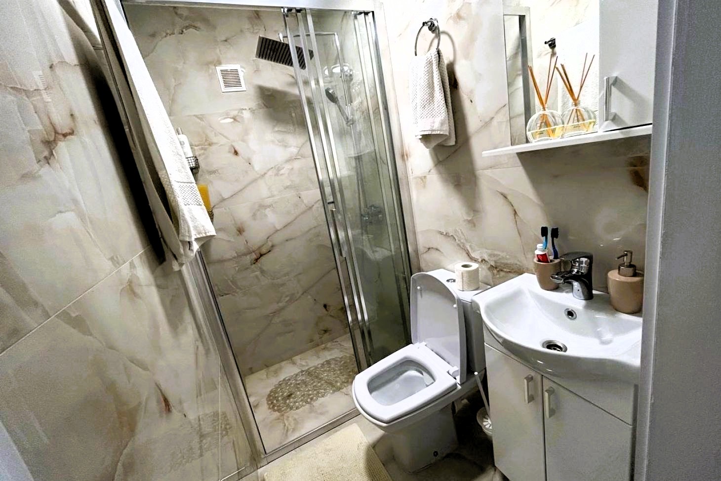 2-Bedroom Apartment Tivat 83m² | Porto Montenegro – 10min, Montenegro – MREMB-20