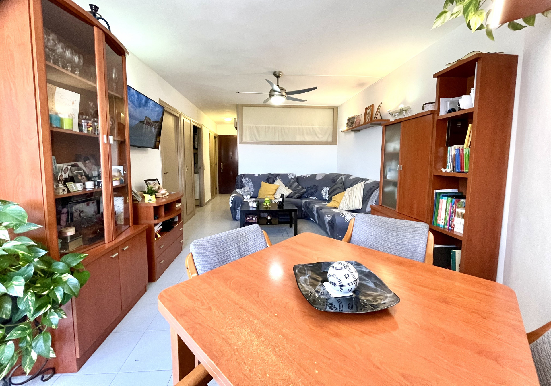 2 bedroom Apartment in Marbella, Malaga, Spain – 428-05327P