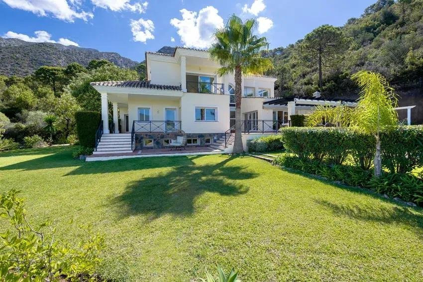 5 bedroom Villa in Istan, Malaga, Spain – 428-05336D