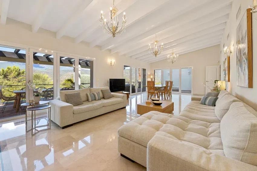 5 bedroom Villa in Istan, Malaga, Spain – 428-05336D