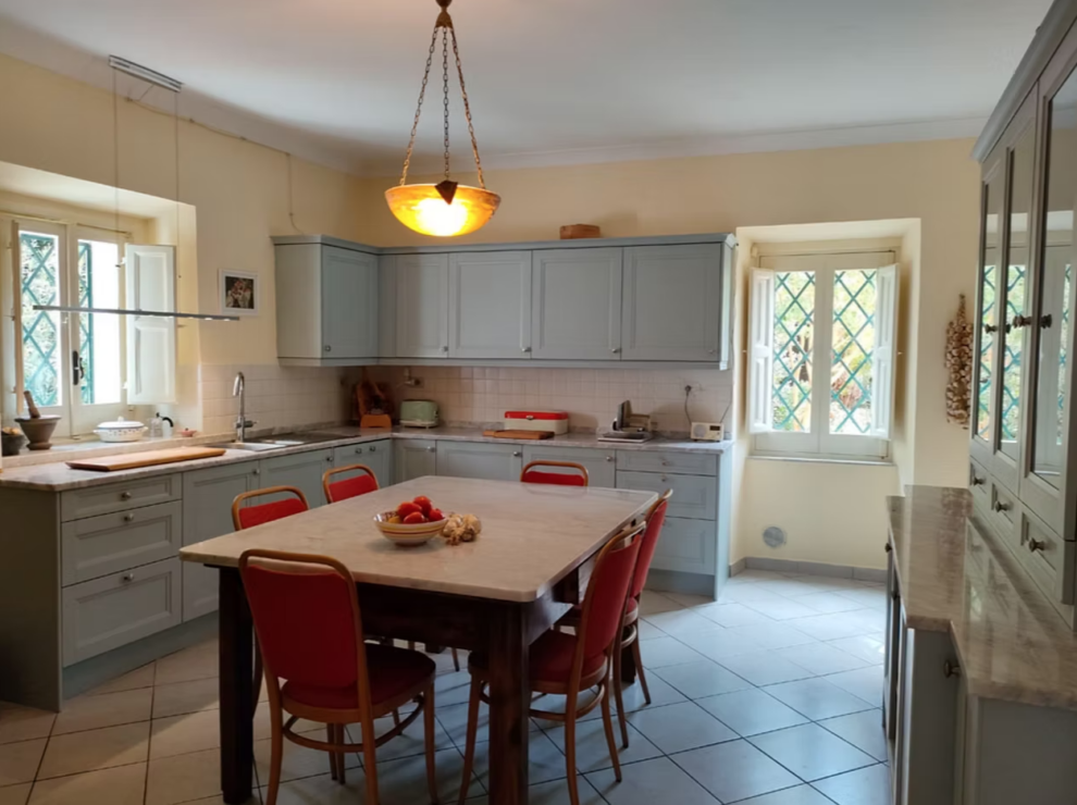 Italian Country Villa Abruzzo Payable over 10 years No Mortgage Required