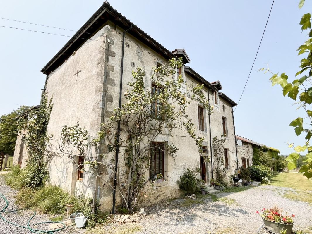 8 bedroom maison in Bussiere Poitevine, Haute-Vienne, France