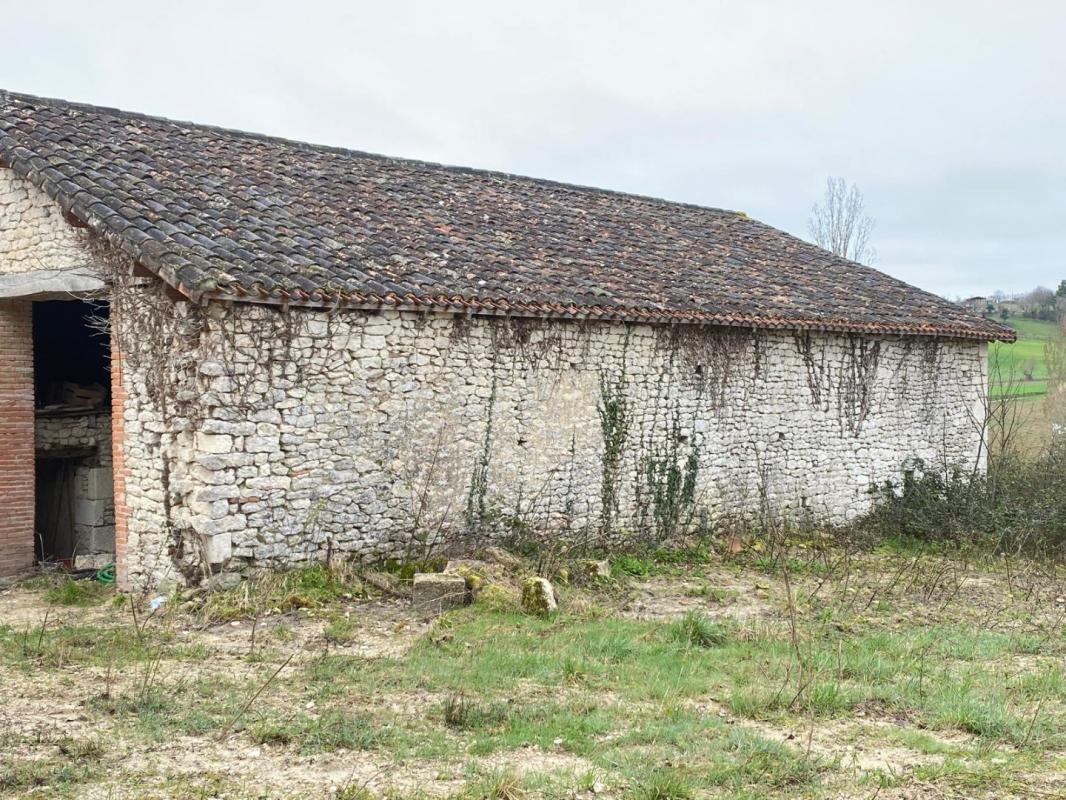 maison a renover in Saint Paul De Loubressac, Lot, France