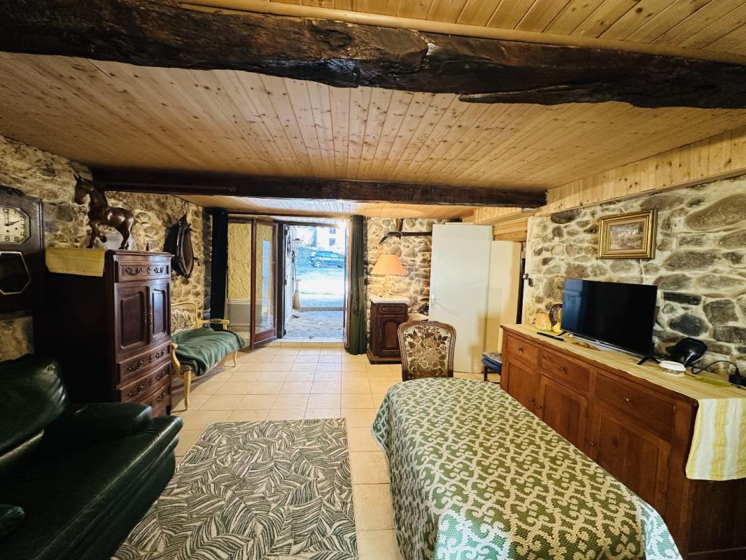 4 bedroom maison de village in Uchentein, Ariège, France