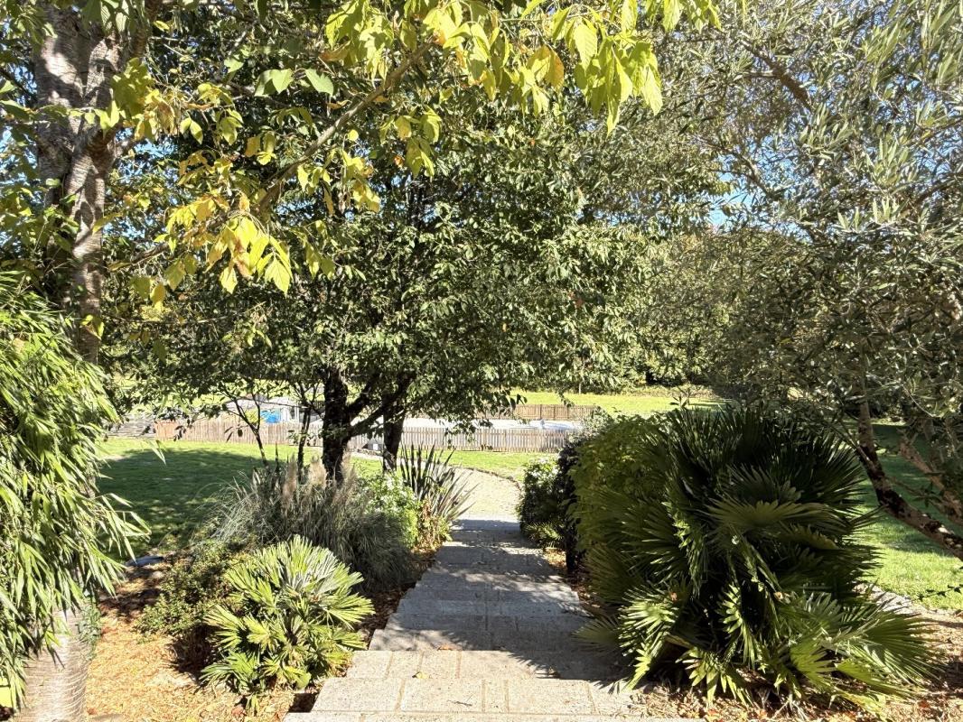 14 bedroom maison in Piegut Pluviers, Dordogne, France