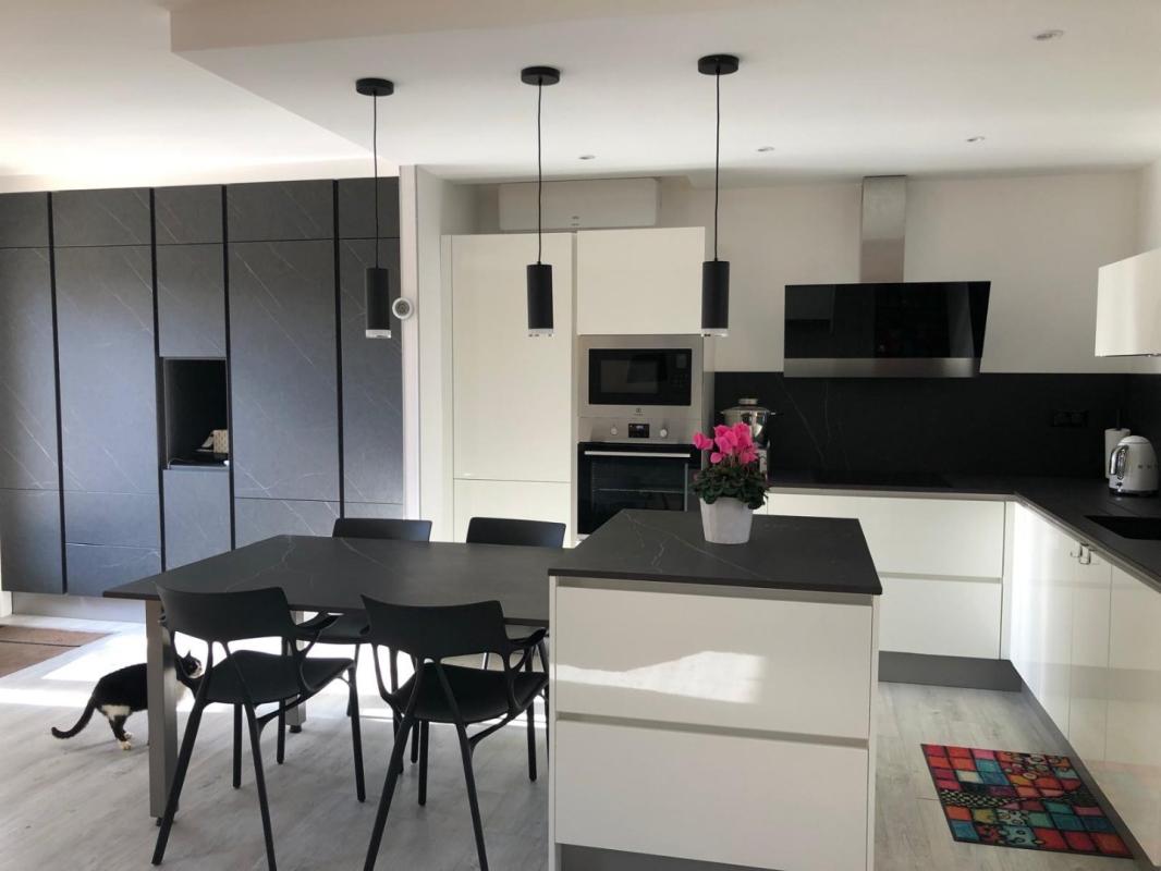 3 bedroom maison in Saint Cirq Lapopie, Lot, France