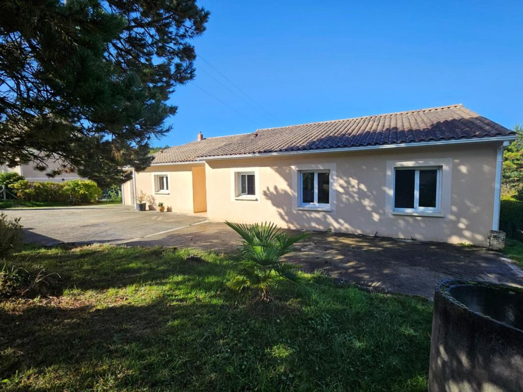 5 bedroom maison in Bassilac, Dordogne, France
