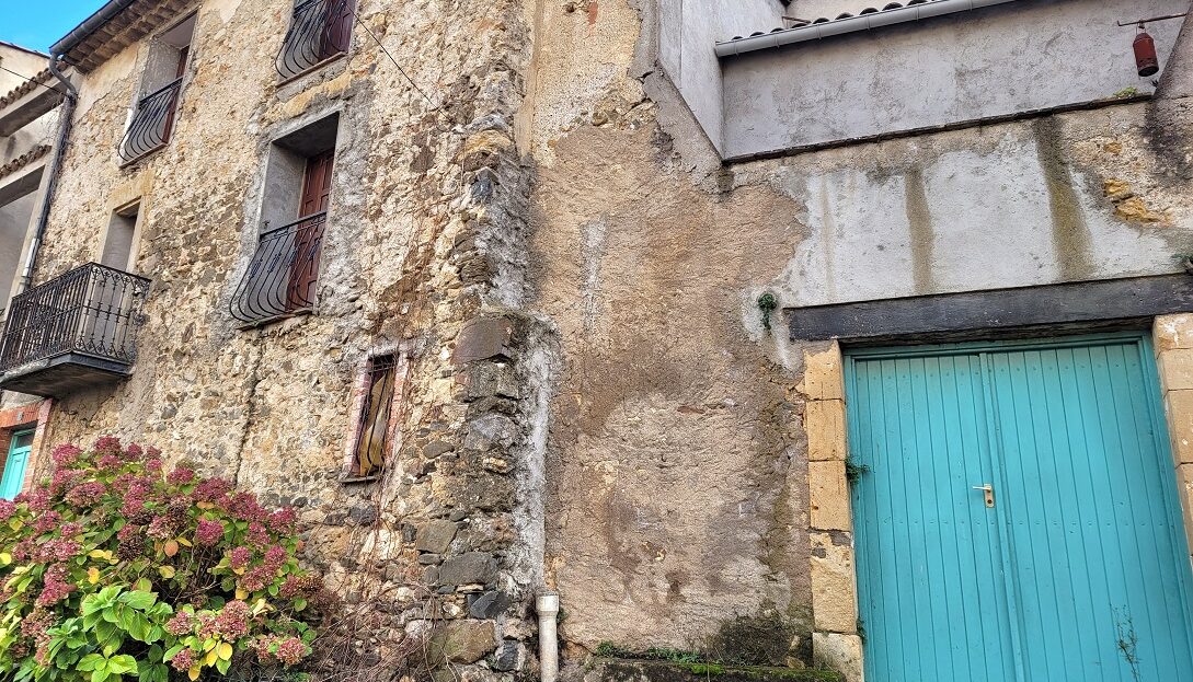 2 bedroom House in Autignac, Herault, France – lam140400ee