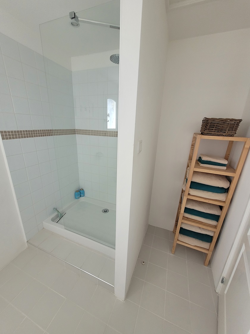 2 bedroom House in Autignac, Herault, France – lam140400ee