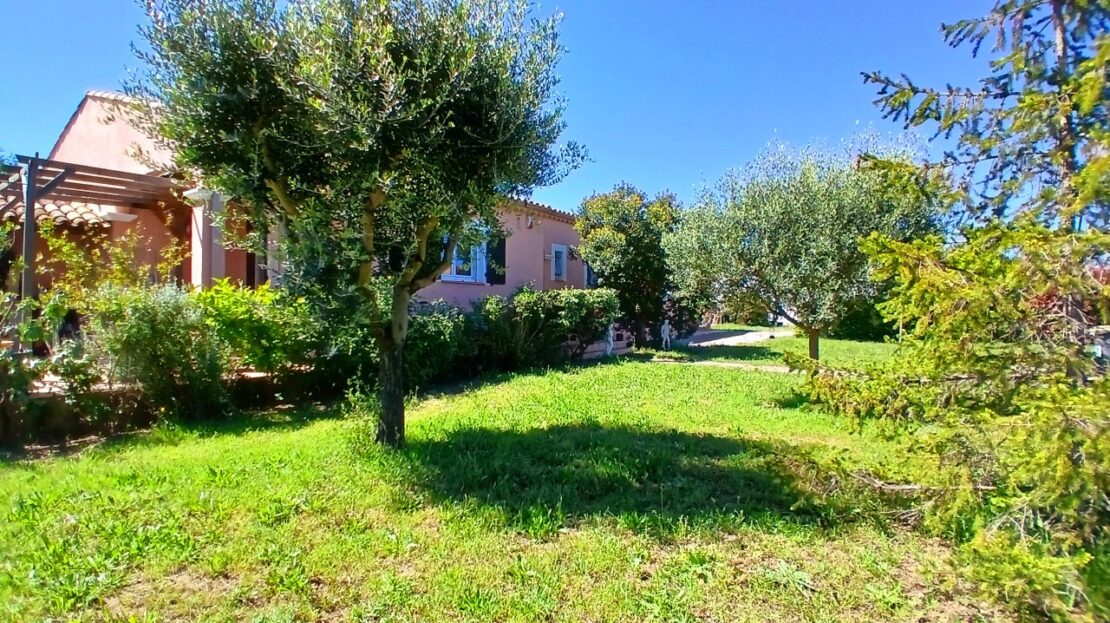 4 bedroom Detached House in Puissalicon, Herault, France – p415800ee