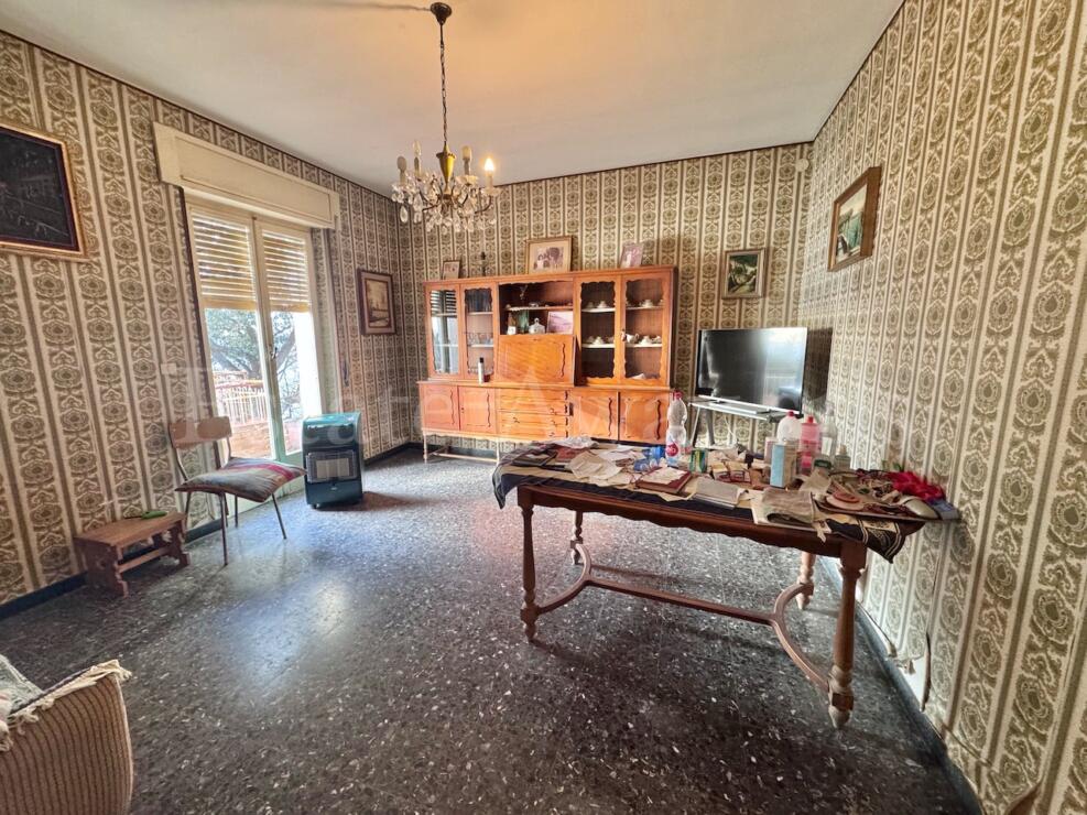 EA1335 Sea view villa for sale in Bordighera in an exclusive location with a large garden