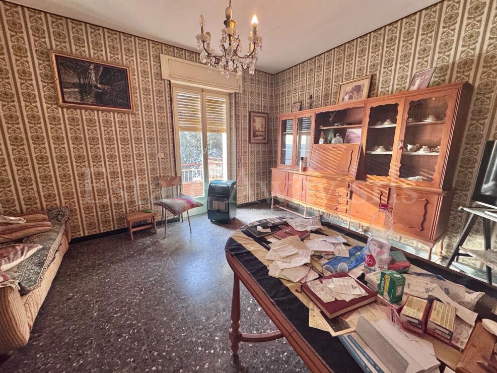 EA1335 Sea view villa for sale in Bordighera in an exclusive location with a large garden