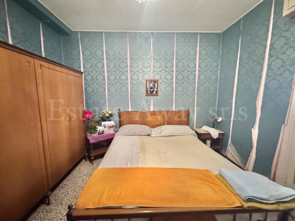 EA1335 Sea view villa for sale in Bordighera in an exclusive location with a large garden