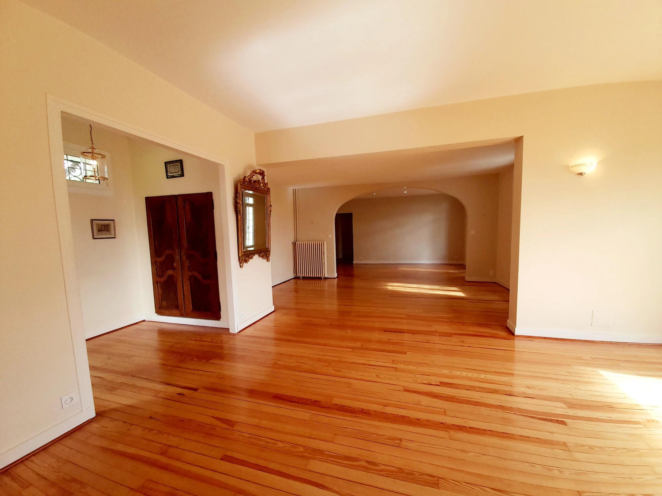 Perigordian style house, pool and stunning views over Bergerac, Aquitaine – France – BVI77469