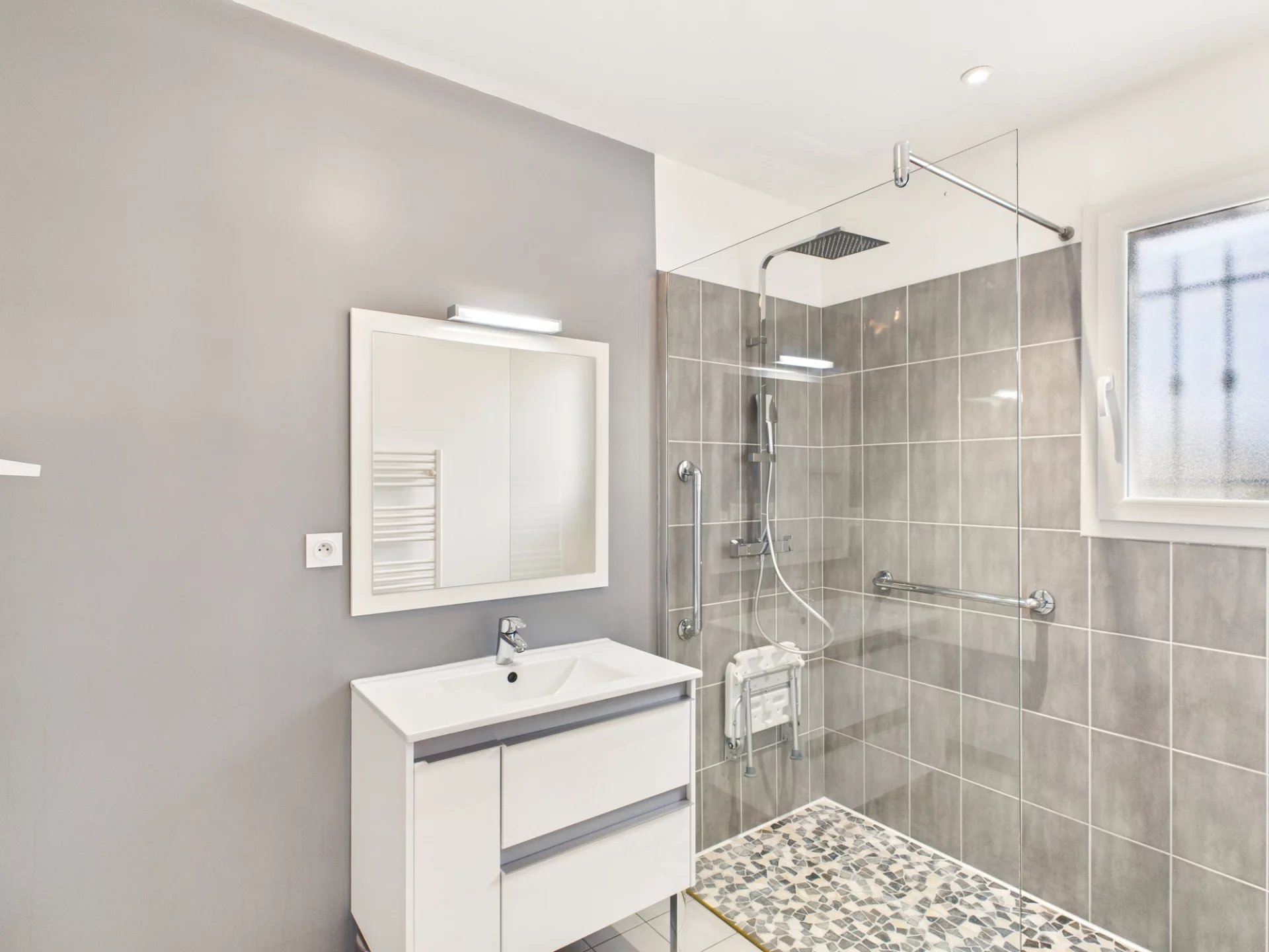 Stylish Modern Home with Panoramic Views, Aquitaine – France – BVI83061