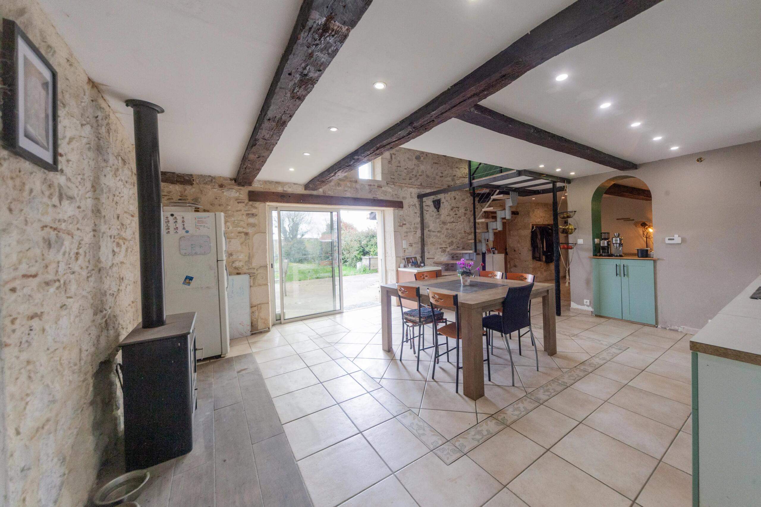 Charming stone ensemble with 2 houses and 2 pools, Aquitaine – France – BVI84506