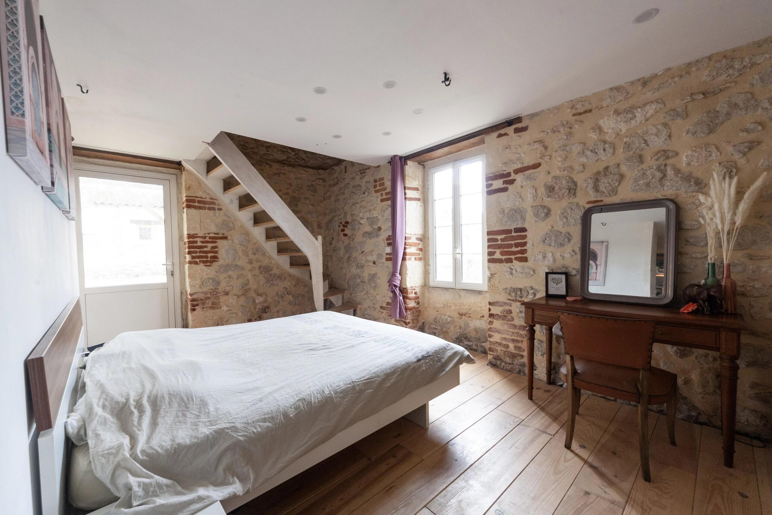 Charming stone ensemble with 2 houses and 2 pools, Aquitaine – France – BVI84506