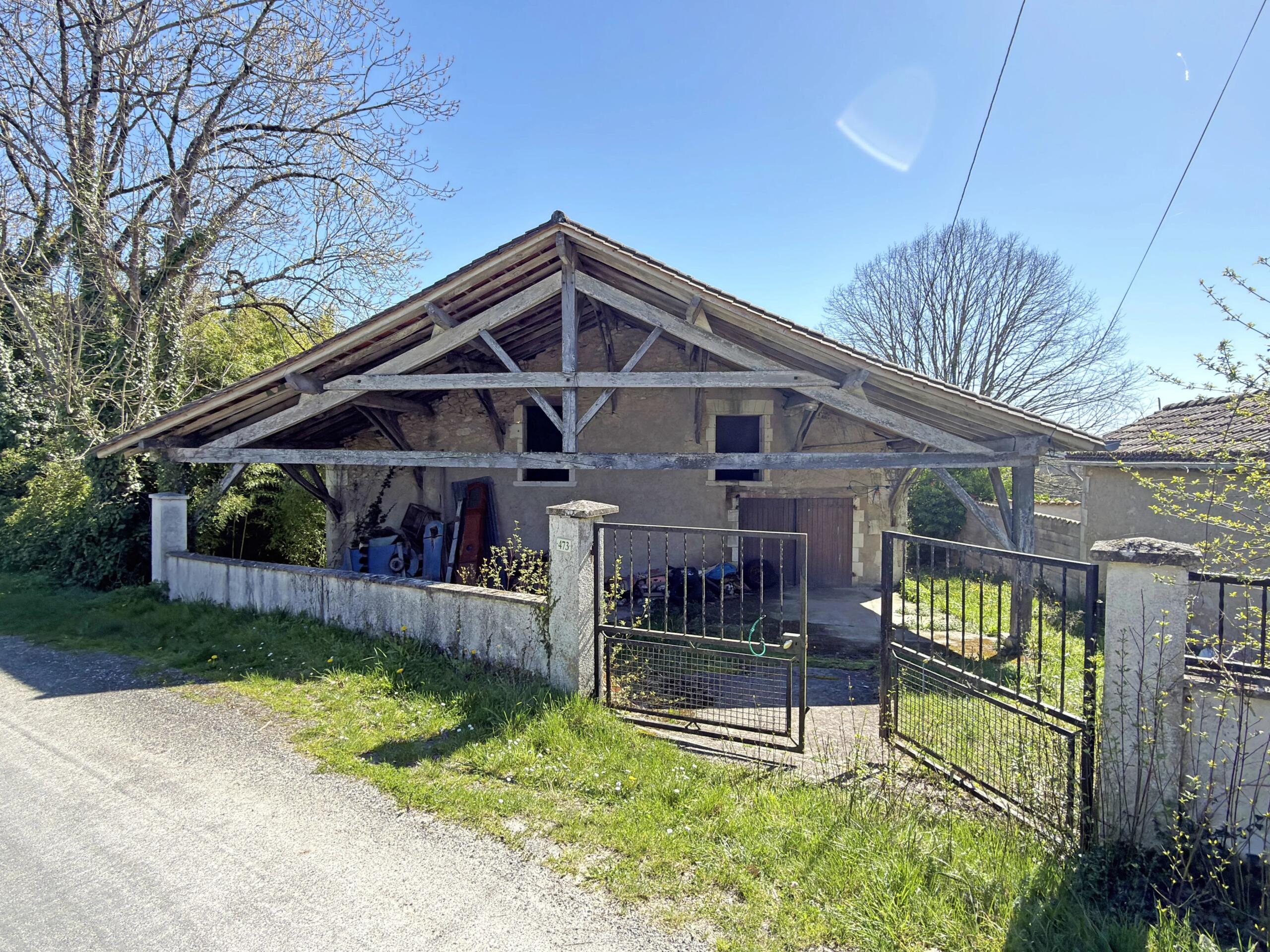 Rare Opportunity: 17th-Century Stone House on 7 acres, Aquitaine – France – BVI84631