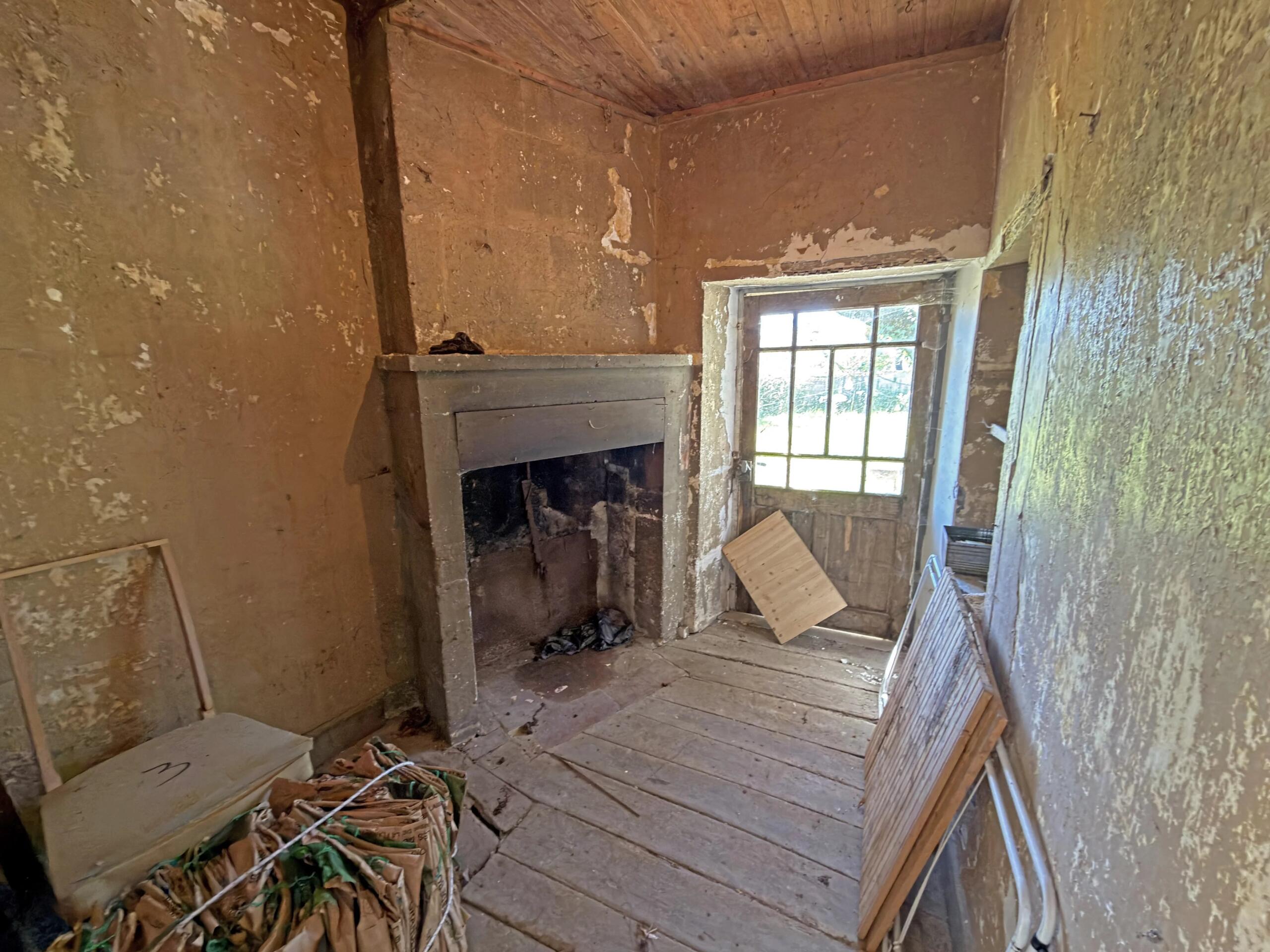 Rare Opportunity: 17th-Century Stone House on 7 acres, Aquitaine – France – BVI84631