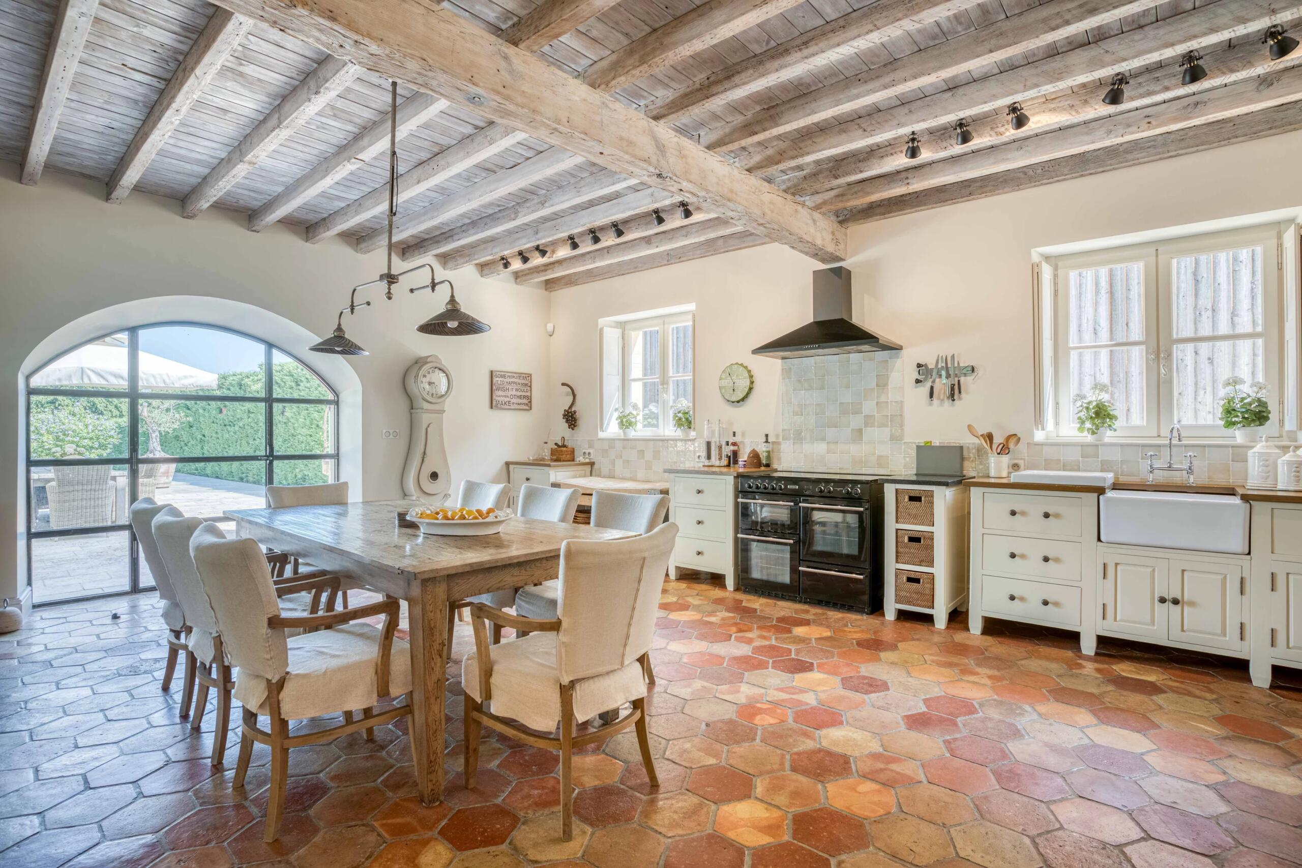 Elegant Riverside Estate with Pool and Tennis Court, Aquitaine – France – BVI82407