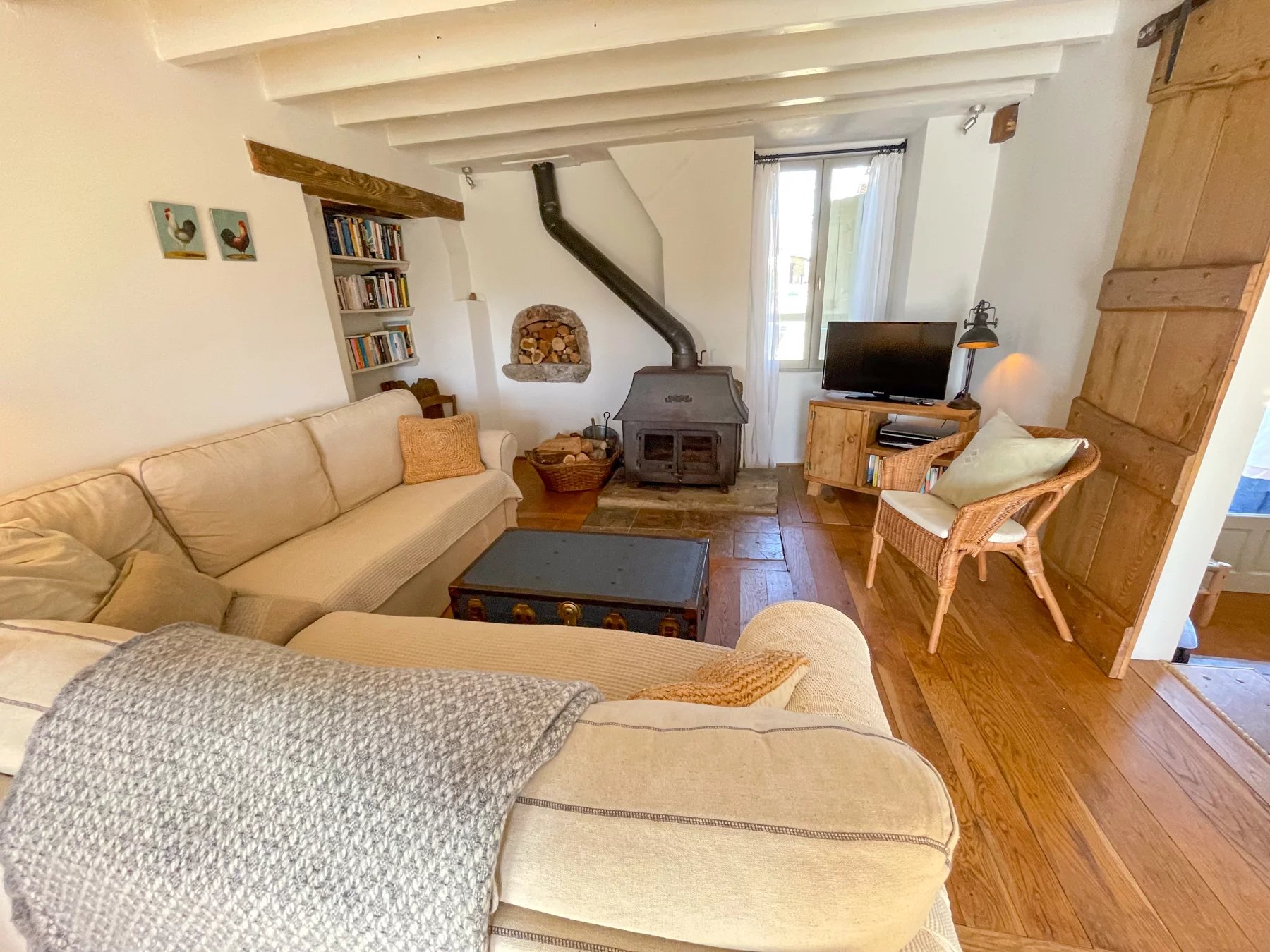 Pretty  stone house with a pool, garage and outside parking area, Limousin – France – BVI84137