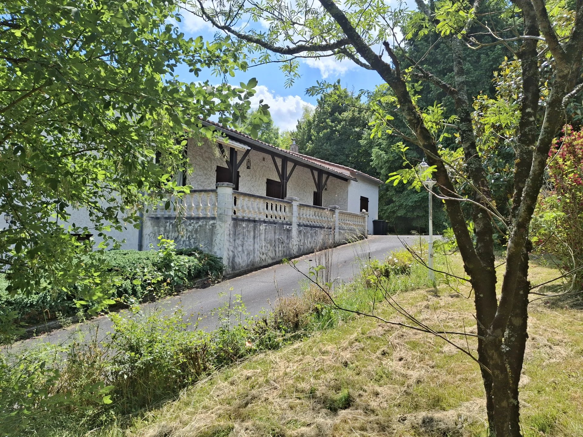 Charming Country Home in Alloue with Vaste Garages, Outbuilding and Spa, Poitou-Charentes – France – BVI78317