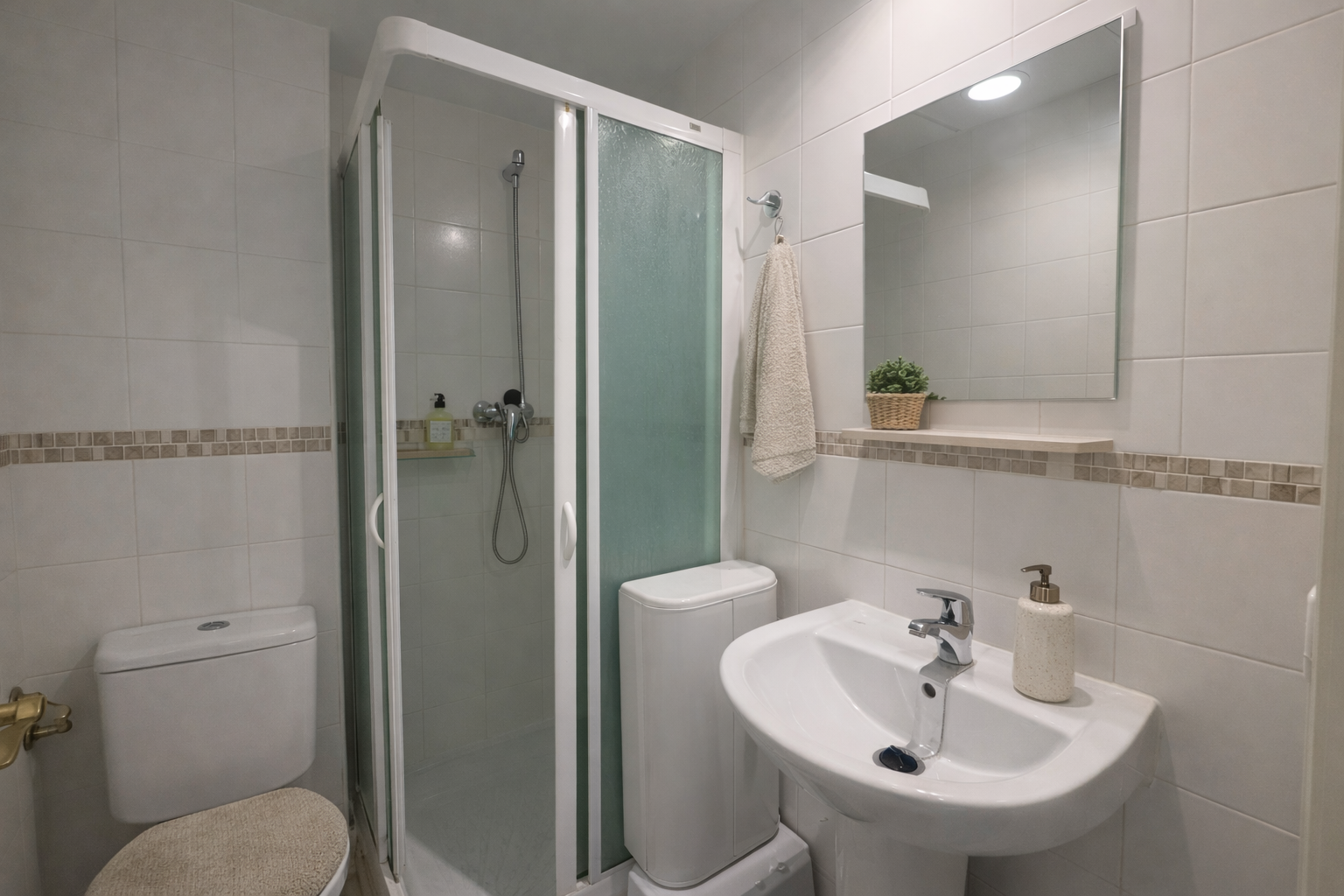 2 bedroom Apartment in Benalmadena, Malaga, Spain – 428-05318P