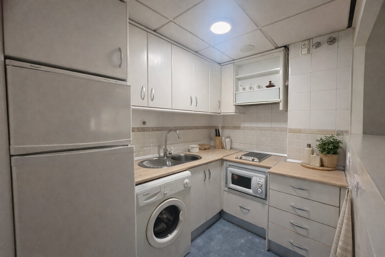 2 bedroom Apartment in Benalmadena, Malaga, Spain – 428-05318P