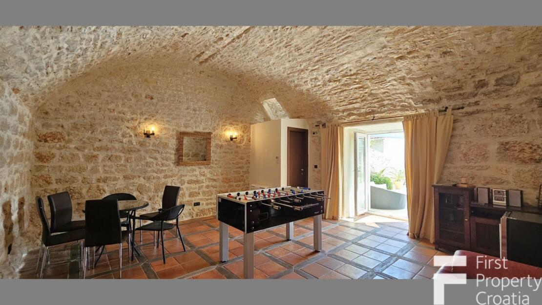 Villa for sale Brač, Croatia – BR1766