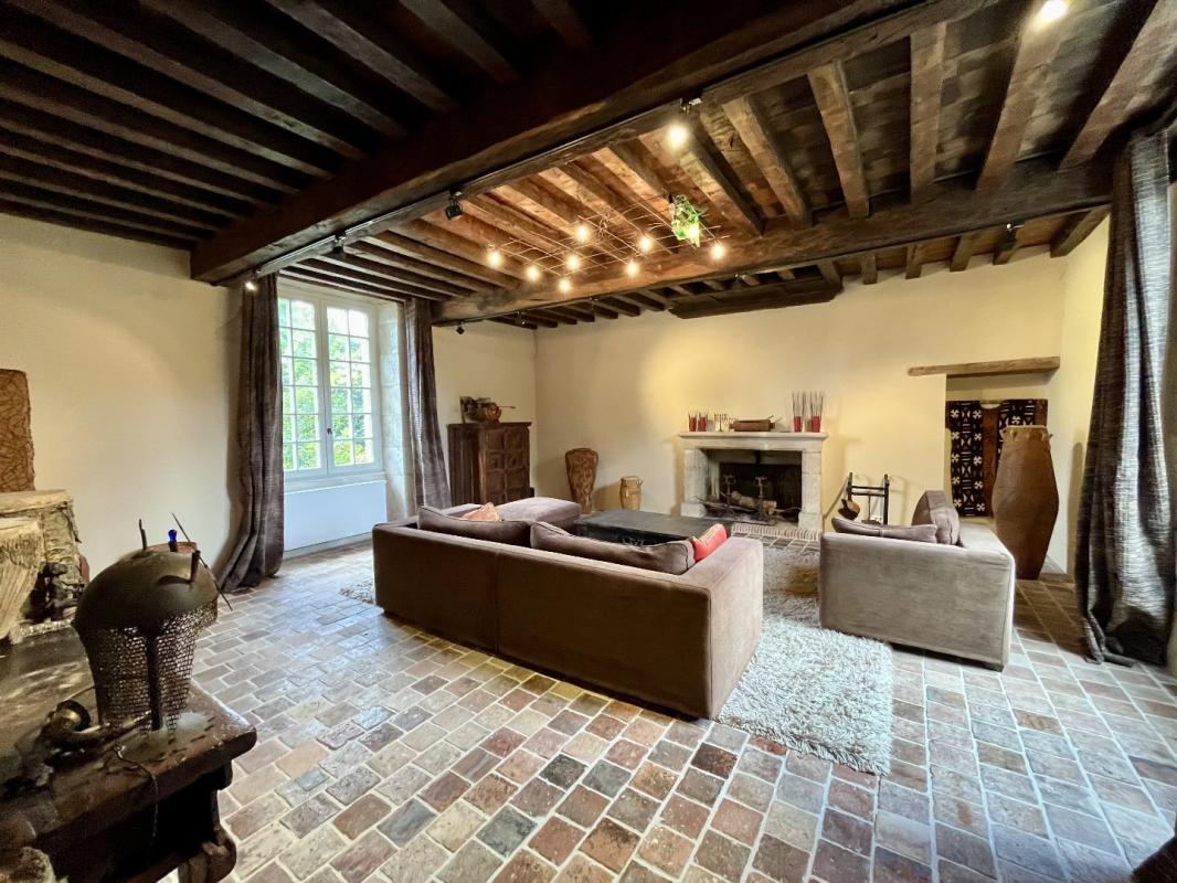 4 bedroom maison de maitre in Luchapt, Vienne, France