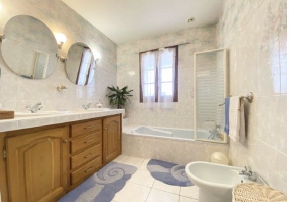 6 bedroom maison in Notre Dame De Sanilhac, Dordogne, France