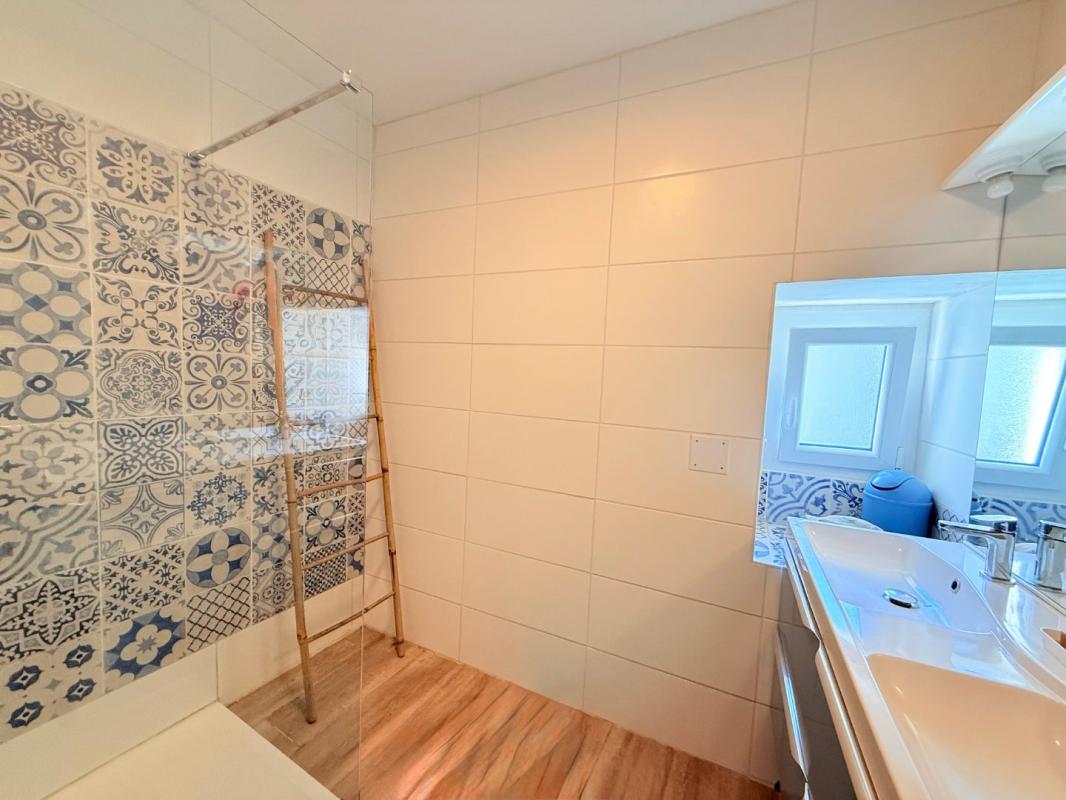 4 bedroom maison in Pradines, Lot, France