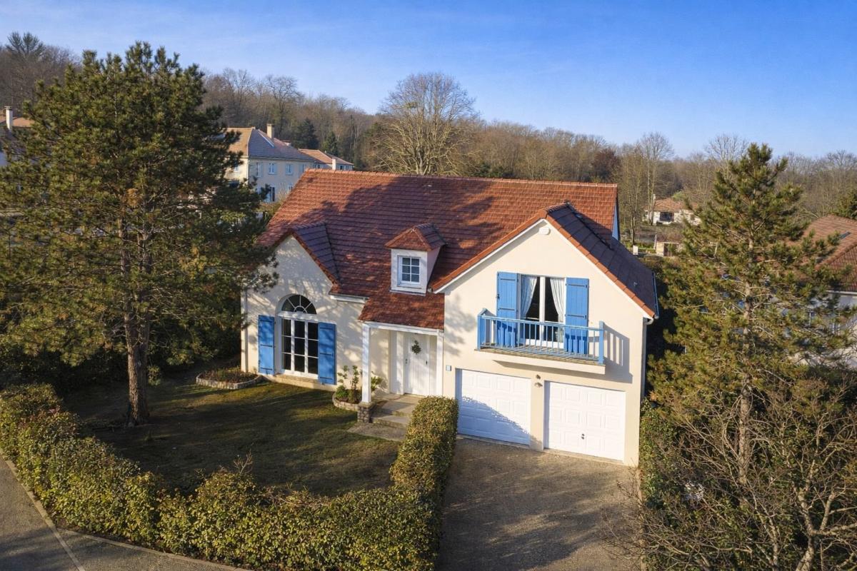 5 bedroom maison in Vernouillet, Yvelines, France