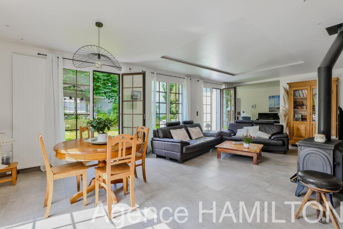 6 bedroom maison in L’etang La Ville, Yvelines, France